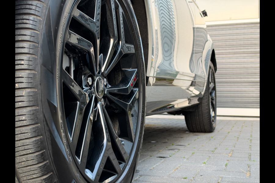 Land Rover Range Rover Evoque 1.5 P300e AWD R-Dynamic S 309PK | Pano | Matrix | Camera | ACC | Parelmoer | 1e EIgenaar