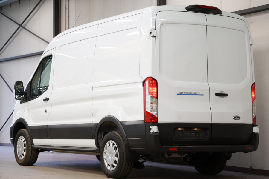 Ford E-Transit 350 L2H2 Trend 68 kWh ON BOARD POWER