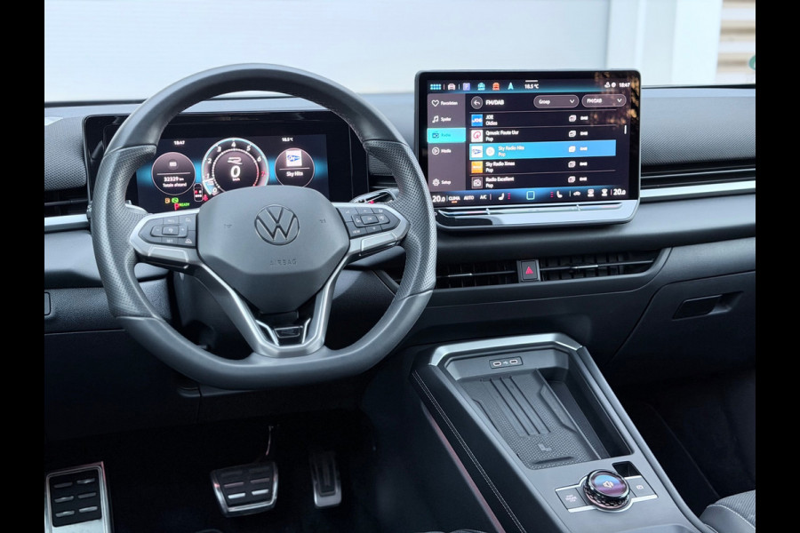 Volkswagen T-Roc 1.5 eTSI R-Line Matrix/Camera/Blindspot