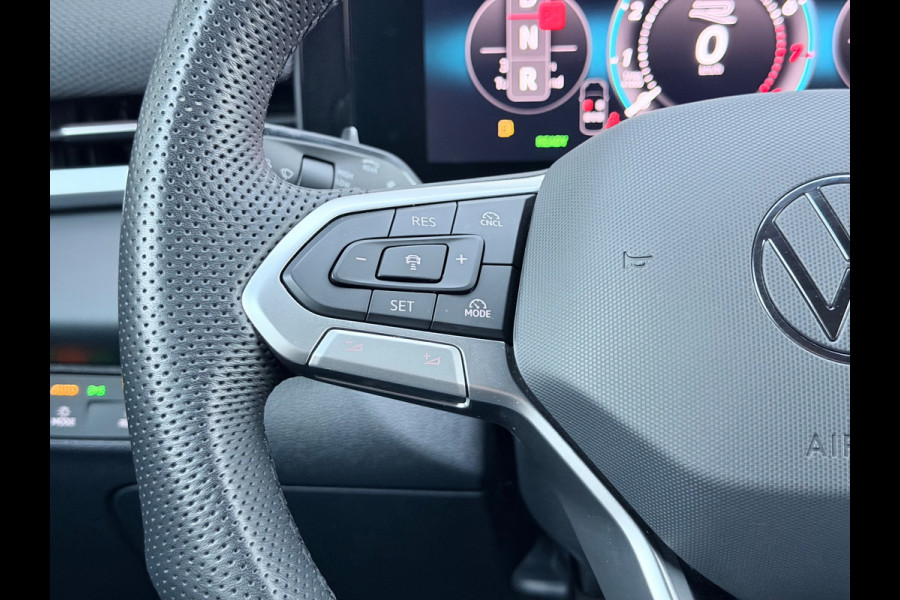 Volkswagen T-Roc 1.5 eTSI R-Line Matrix/Camera/Blindspot