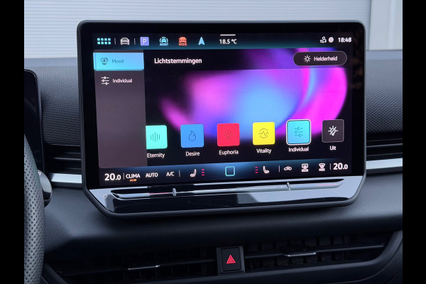 Volkswagen T-Roc 1.5 eTSI R-Line Matrix/Camera/Blindspot