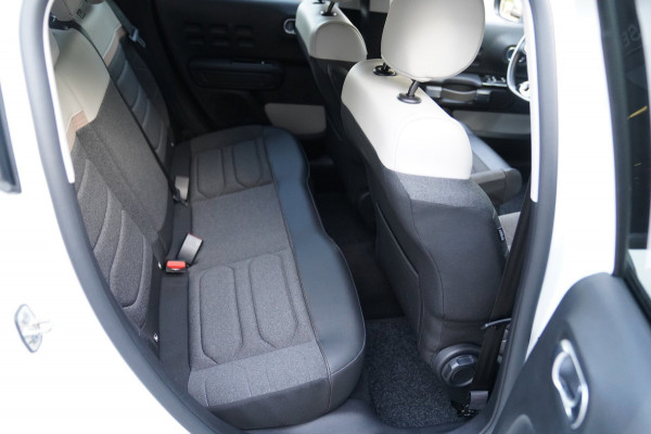Citroën C3 1.2 PureTech Shine | Prijs rijklaar incl. 12 mnd garantie | Navi Lmv Camera Apple Carplay / Android auto Bluetooth