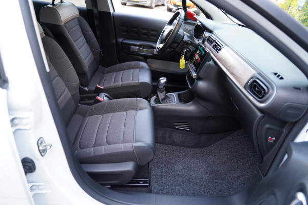Citroën C3 1.2 PureTech Shine | Prijs rijklaar incl. 12 mnd garantie | Navi Lmv Camera Apple Carplay / Android auto Bluetooth