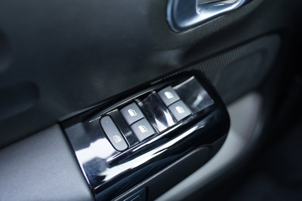 Citroën C3 1.2 PureTech Shine | Prijs rijklaar incl. 12 mnd garantie | Navi Lmv Camera Apple Carplay / Android auto Bluetooth