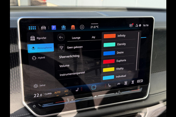 Volkswagen Tiguan 1.5 eHybrid Life Edition PHEV 18"/SOH 97%/Trekhaak/Stoel + stuurverwarming/Matrix LED/Camera/Adaptieve cruise/Dodehoek/Keyless/PDC/Elektrische klep