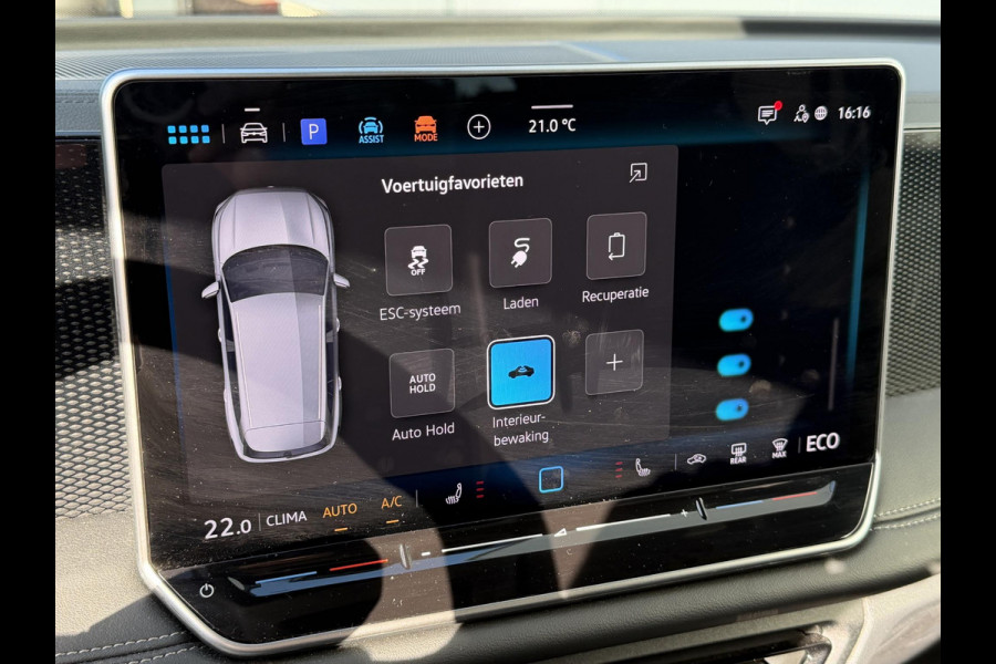 Volkswagen Tiguan 1.5 eHybrid Life Edition PHEV 18"/SOH 97%/Trekhaak/Stoel + stuurverwarming/Matrix LED/Camera/Adaptieve cruise/Dodehoek/Keyless/PDC/Elektrische klep