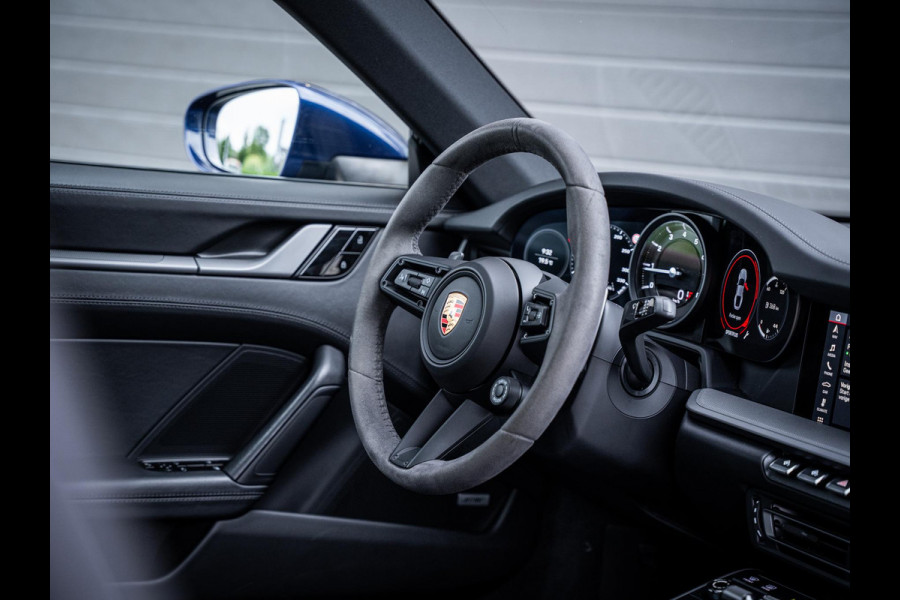 Porsche 911 992 3.0 Carrera S - Sport Chrono l BTW l Panorama