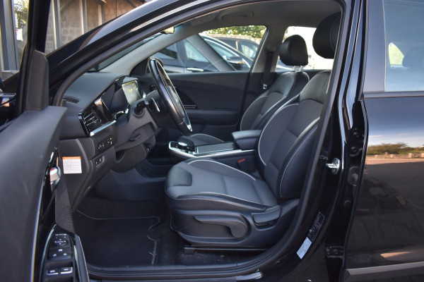 Kia e-Niro ComfortLine 64 kWh | SOH 97.6% | DEALER ONDERHOUDEN | NAP | APPLE CARPLAY | ANDROID AUTO