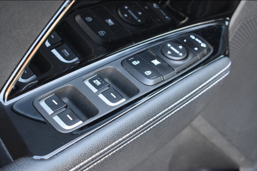 Kia e-Niro ComfortLine 64 kWh | SOH 97.6% | DEALER ONDERHOUDEN | NAP | APPLE CARPLAY | ANDROID AUTO