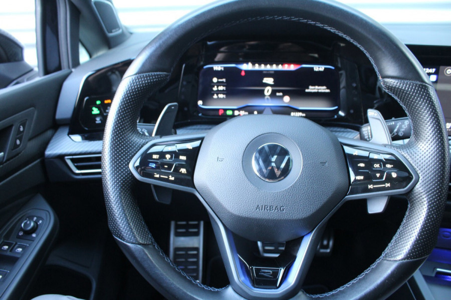 Volkswagen Golf 2.0 TSI 320pk R 4Motion DSG7 Panoramadak Akrapvic Camera