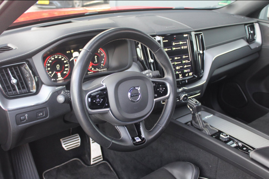 Volvo XC60 2.0 T6 AWD R 310pk | Pano | HK | 360 | ACC | HUD | Elek. Trekhaak