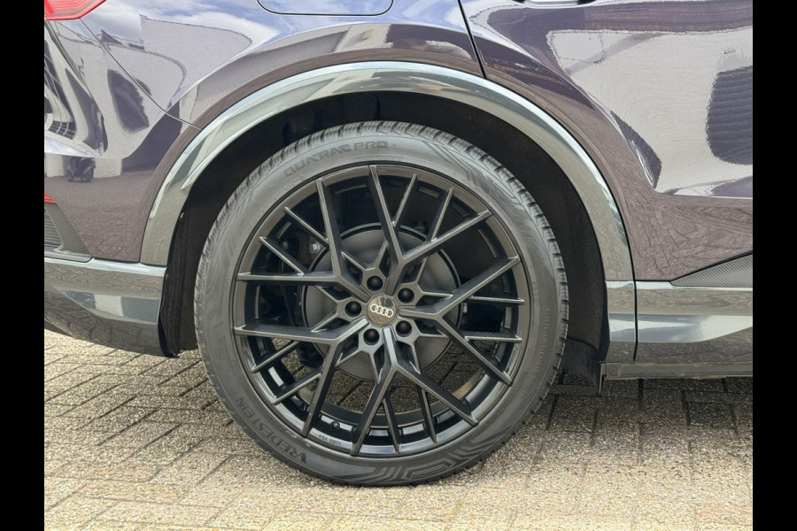 Audi Q4 Sportback e-tron 40 S-line Competition SOH 91% Pano dak Blokjes leder Sonos 21 inch + all season