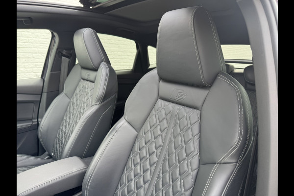 Audi Q4 Sportback e-tron 40 S-line Competition SOH 91% Pano dak Blokjes leder Sonos 21 inch + all season