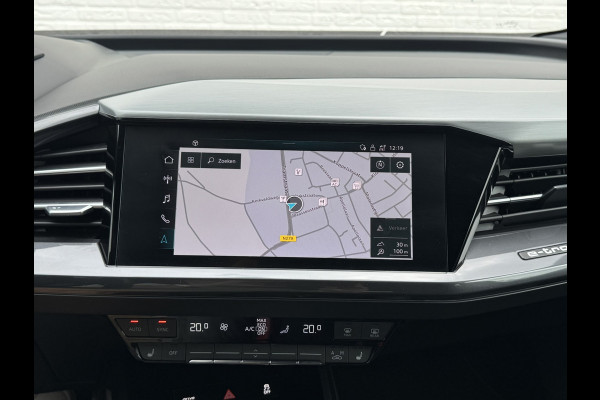 Audi Q4 Sportback e-tron 40 S-line Competition SOH 91% Pano dak Blokjes leder Sonos 21 inch + all season