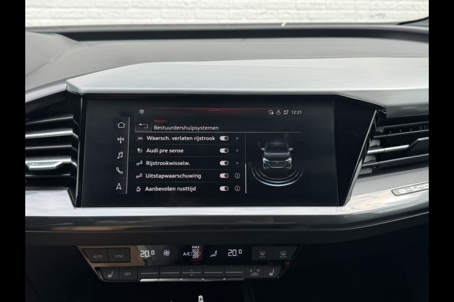 Audi Q4 Sportback e-tron 40 S-line Competition SOH 91% Pano dak Blokjes leder Sonos 21 inch + all season