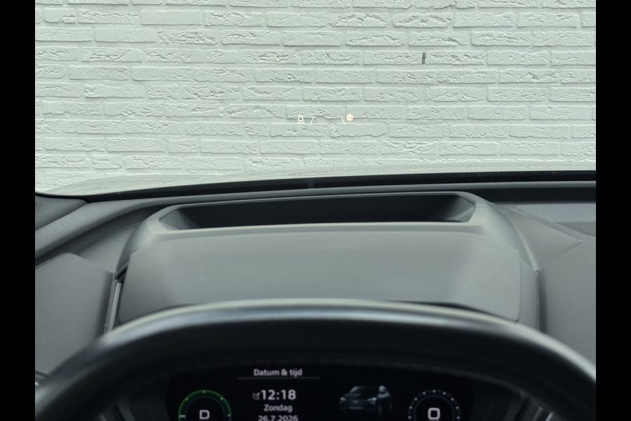 Audi Q4 Sportback e-tron 40 S-line Competition SOH 91% Pano dak Blokjes leder Sonos 21 inch + all season