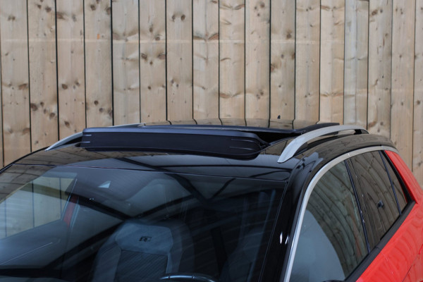 Volkswagen T-Roc 1.5 TSI 3X R-Line *Pano*Camera*Virtual*Trekhaak*