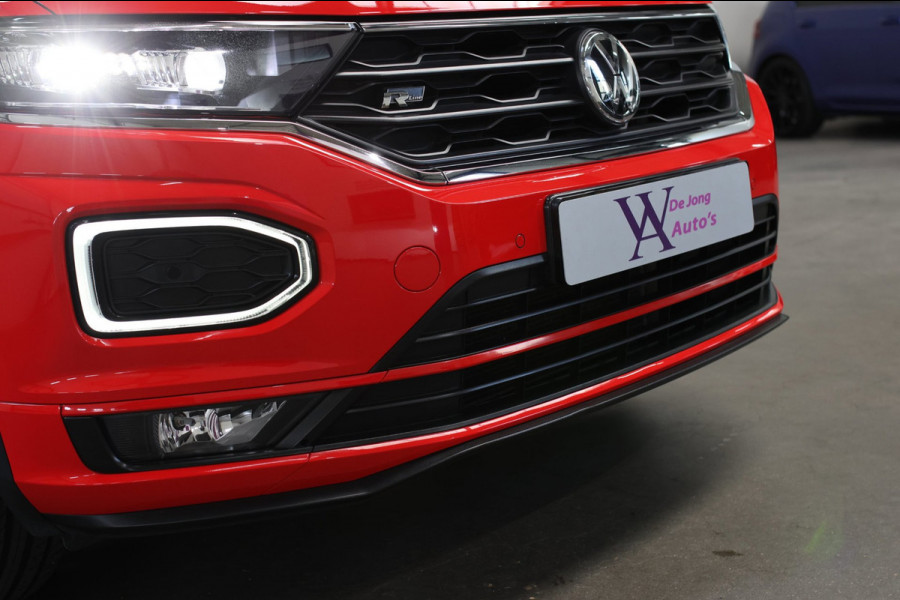 Volkswagen T-Roc 1.5 TSI 3X R-Line *Pano*Camera*Virtual*Trekhaak*