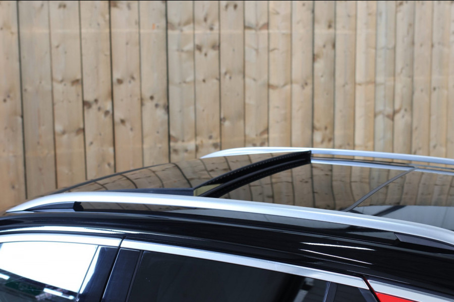 Volkswagen T-Roc 1.5 TSI 3X R-Line *Pano*Camera*Virtual*Trekhaak*