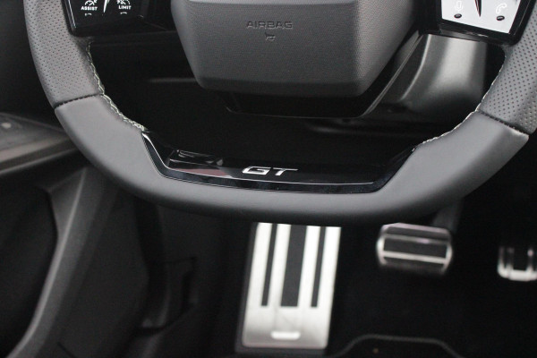 Peugeot 5008 1.2 Hybrid 145PK AUTOMAAT GT 7p | PANORAMISCH SCHUIFDAK PACK | 360° VISION & DRIVE ASSIST PLUS PACK: (360° CAMERA, BUITENSPIEGELS MET KANTELFUNCTIE, DRIVE ASSIST 2.0, DRAADLOZE TELEFOONLADER, ANTIDIEFSTALALARM) | BEKLEDING ALCANTARA/KUNSTLEDER | SEAT PACK COMFORT: (AGR BESTUUDERSSTOEL EN PASSAGIERSSTOEL ELEKTRISCH VERSTELBAAR MET MASSAGE FUNCTIE, BESTUUDERSSTOEL MET GEHEUGENFUNCTIE, BUITENSTE ZITPLAATSEN ACHTERBANK VERWARMBAAR) | GLANZEND ZWARTE DAKRAILS | BLUE OBSESSION | 19" LICHTMETALEN VELGEN "BREDA" | DRAADLOZE TELEFOONLADER | APPLE CARPLAY/ANDROID AUTO DRAADLOOS