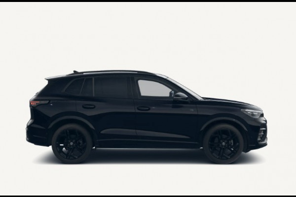 Volkswagen Tiguan 1.5 eTSI 150PK DSG R-Line Black Style | Panorama | HUD | Trekhaak | 360° Camera | Nieuw