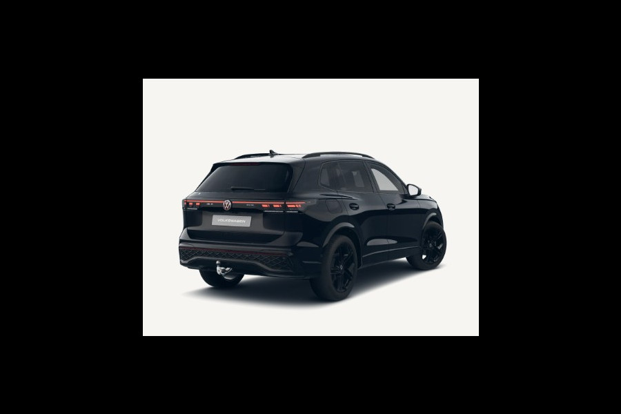 Volkswagen Tiguan 1.5 eTSI 150PK DSG R-Line Black Style | Panorama | HUD | Trekhaak | 360° Camera | Nieuw