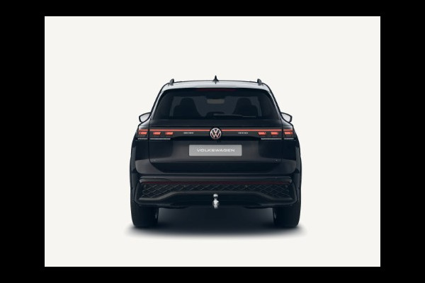 Volkswagen Tiguan 1.5 eTSI 150PK DSG R-Line Black Style | Panorama | HUD | Trekhaak | 360° Camera | Nieuw