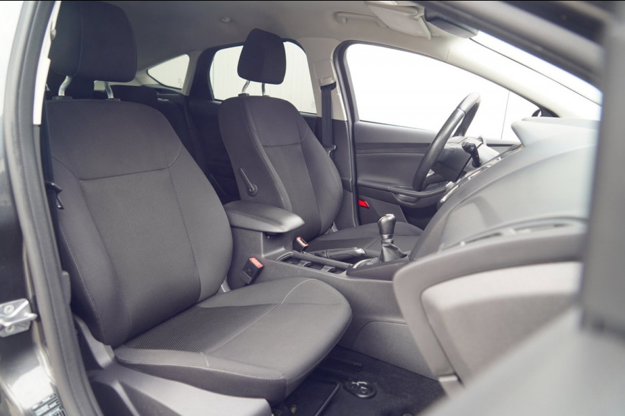 Ford Focus 1.0 Lease Edition / Navi / Trekhaak / Airco / Cruise Control / Elek. Ramen
