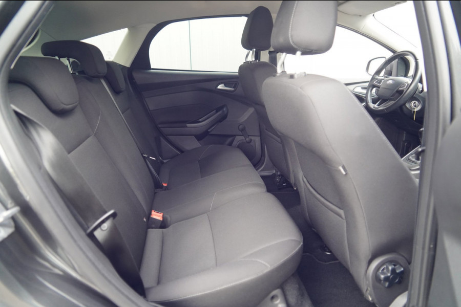 Ford Focus 1.0 Lease Edition / Navi / Trekhaak / Airco / Cruise Control / Elek. Ramen