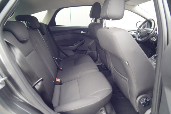Ford Focus 1.0 Lease Edition / Navi / Trekhaak / Airco / Cruise Control / Elek. Ramen