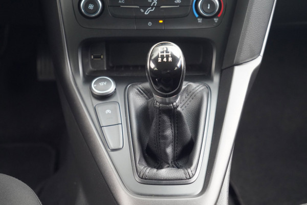 Ford Focus 1.0 Lease Edition / Navi / Trekhaak / Airco / Cruise Control / Elek. Ramen
