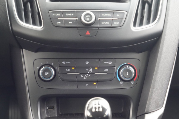 Ford Focus 1.0 Lease Edition / Navi / Trekhaak / Airco / Cruise Control / Elek. Ramen