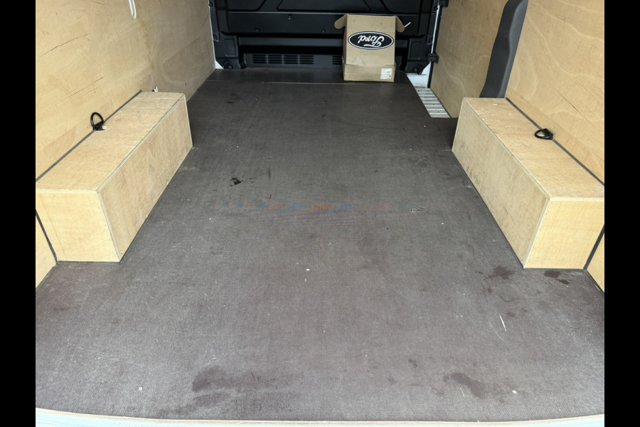 Ford E-Transit 68kWh 184PK L2H2 317km WLTP 97,3% (SOH) BEV Snelladen 360 Camera Cruise control Climate control Carplay Navigatie Laadkabel Parkeersensoren