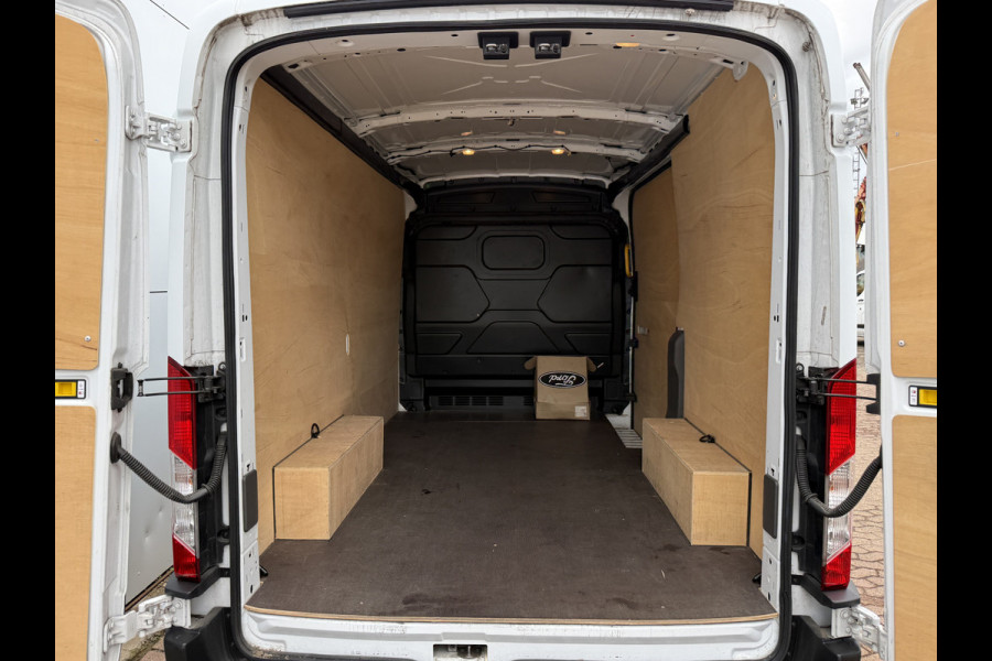 Ford E-Transit 68kWh 184PK L2H2 317km WLTP 97,3% (SOH) BEV Snelladen 360 Camera Cruise control Climate control Carplay Navigatie Laadkabel Parkeersensoren