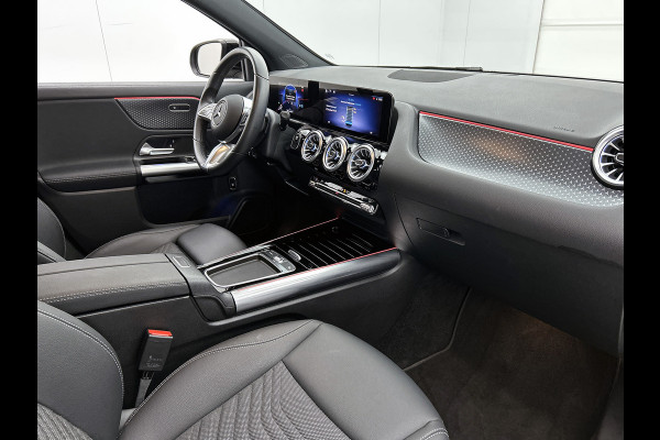 Mercedes-Benz EQA 250+ Essential Line 71 kWh | Achteruitrijcamera | Sfeerverlichting | Stoelverwarming | Navigatie | Chroompakket | Smartphone integratie| Inclusief 24 maanden Mercedes-Benz Certified garantie voor Europa.