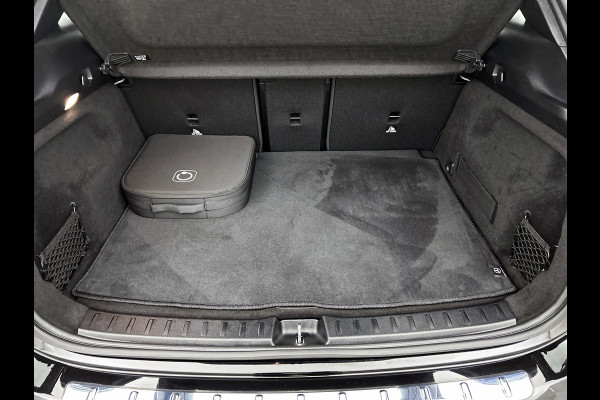 Mercedes-Benz EQA 250+ Essential Line 71 kWh | Achteruitrijcamera | Sfeerverlichting | Stoelverwarming | Navigatie | Chroompakket | Smartphone integratie| Inclusief 24 maanden Mercedes-Benz Certified garantie voor Europa.