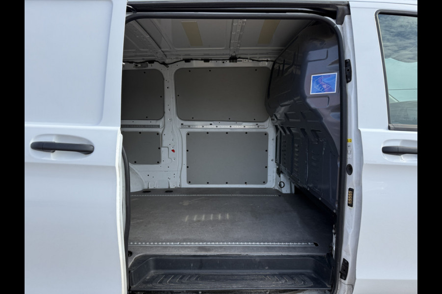 Mercedes-Benz Vito 116 1.9 CDI Automaat L3 XL Climate Control Cruise Control Camera Stoelverwarming Parkeersensoren voor achter