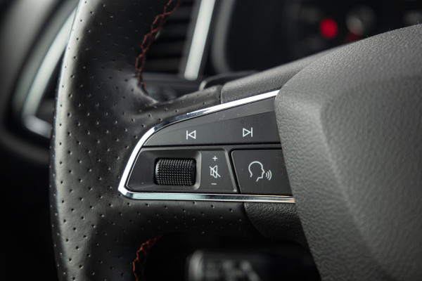 Seat Leon 1.4 EcoTSI FR Business Intense CARPLAY / CRUISE CONTROLE / PERFECT ONDERHOUDEN / AUTOMAAT