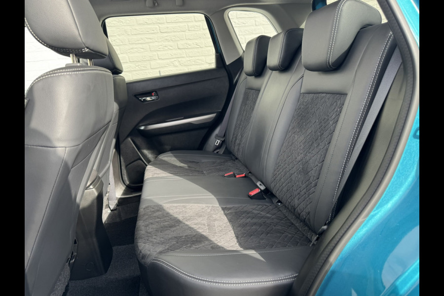 Suzuki Vitara 1.5 Hybrid Style Rhino Edition Automaat Pano Camera Adaptive Cruise Stoelverw