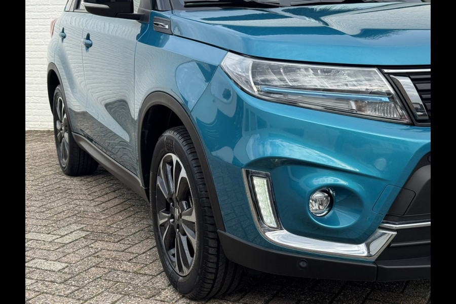 Suzuki Vitara 1.5 Hybrid Style Rhino Edition Automaat Pano Camera Adaptive Cruise Stoelverw