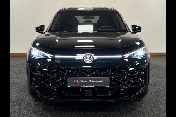 Volkswagen T-Roc 1.5 eTsi R-Line First Edition*Winterpakket*Camera*IQ-Light*