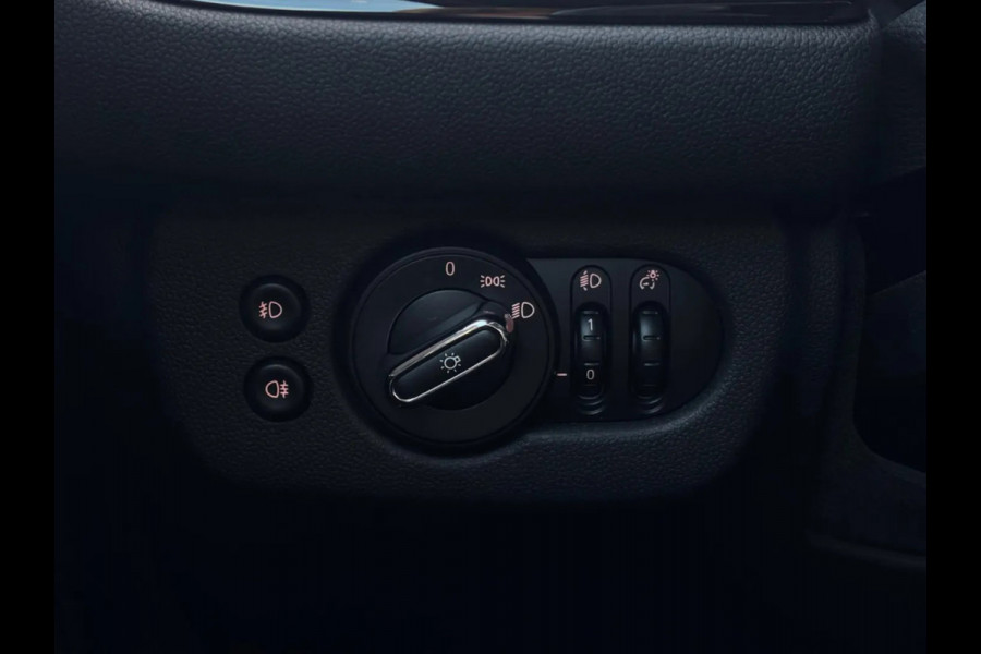 MINI Clubman 1.5 One Chili 5drs (Goed OnderH, StoelV, Carplay (optioneel), Leder, StoelV, Climate Con, Etc)