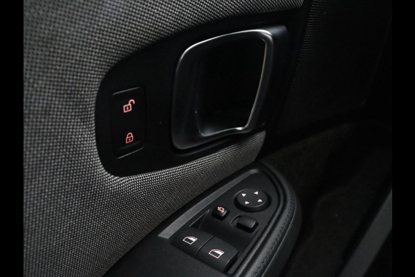 BMW i3 Basis 120Ah 42 kWh | SOH 85 % | Navigatie | LED | Harman Kardon | Stoelverwaming |
