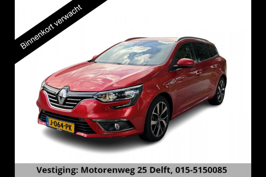 Renault Mégane Estate 1.3 TCe BOSE 140PK AUTOMAAT. NAVIGATIE . PDC VOOR & ACHTER . DODE HOEK DETECTIE .