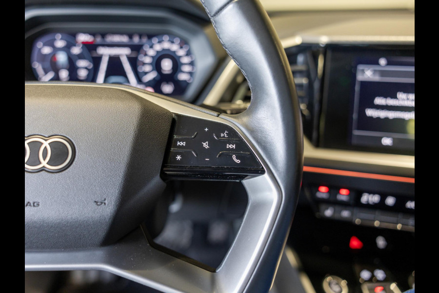 Audi Q4 e-tron 40 Launch edition Advanced Plus 77 kWh / 204pk / Panorama dak / Warmtepomp / Head-up display / Stoelverwarming /