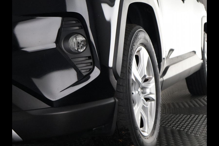 Toyota RAV4 2.5 Hybrid Business Edition | Trekhaak | Apple Carplay & AndroidAUTO | Camera | Lichtmetalen velgen |
