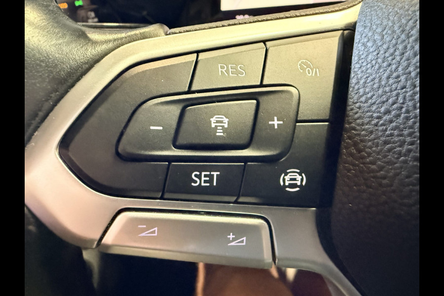 Volkswagen Golf 1.5 TSI Life Navi. Apple-carplay. PDC. Adaptive-cruise, 82500 KM met NAP