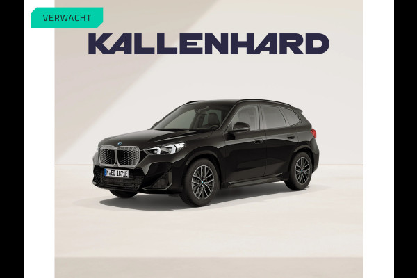 BMW iX1 eDrive20 - M-Sport - Pano - Trekhaak - ACC - Memoryzetel