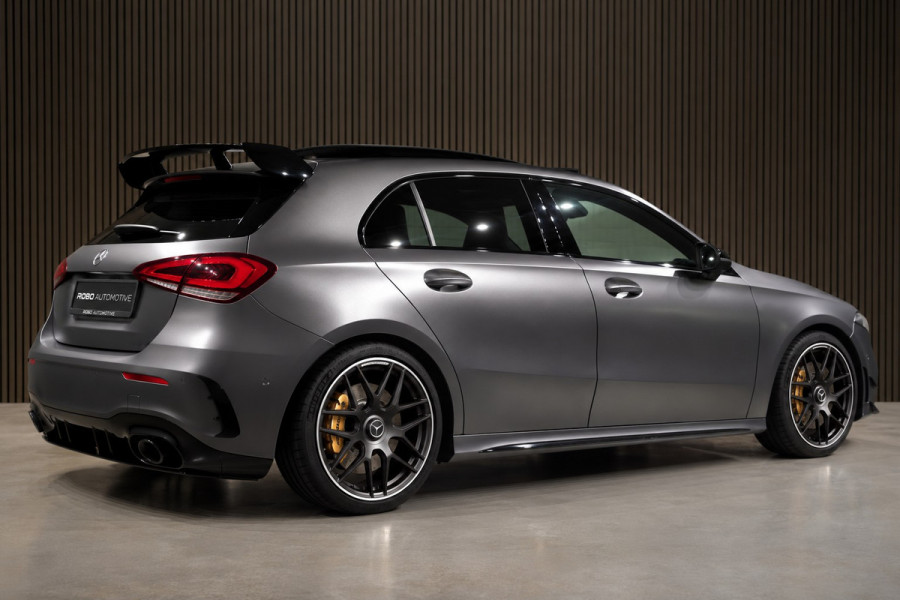 Mercedes-Benz A-Klasse 250 e Business Line AMG | Magno | Panoramadak | Stoelverwarming | Camera | Ambiance Verlichting | Cruise Control | Keyless | LED | Parkeersensoren | Cruise Control |