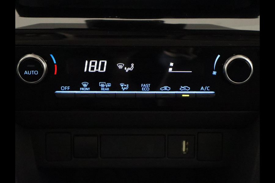 Toyota Yaris Cross 1.5 Hybrid Business Bi-Tone | Apple Carplay & AndroidAUTO | Camera | Privacy Glass | 1e eigenaar |